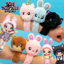 Bullsitoy: Na Na Na Surprise Pom Plush Slap Bands